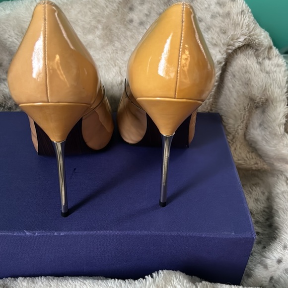 Stuart Weizman heels - Picture 3 of 4
